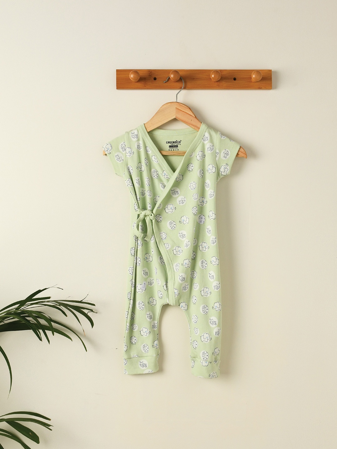

GREENDIGO Infant Green Printed Cotton Bodysuit