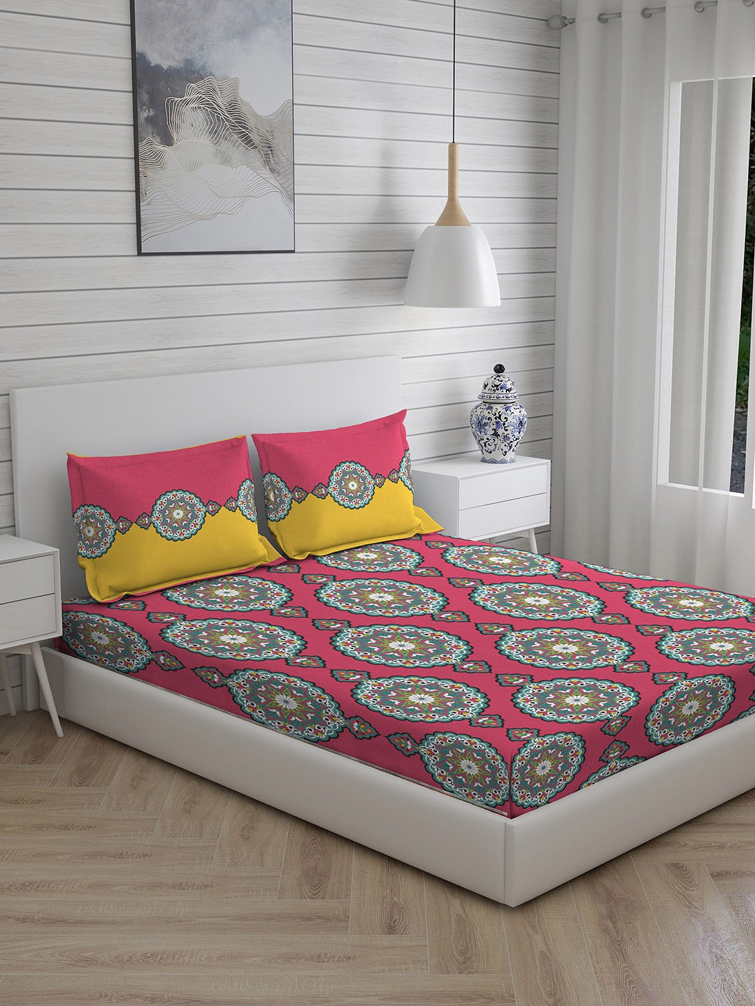 

Layers Floral 110 TC Cotton Queen Bedsheet with 2 Pillow Covers, Pink