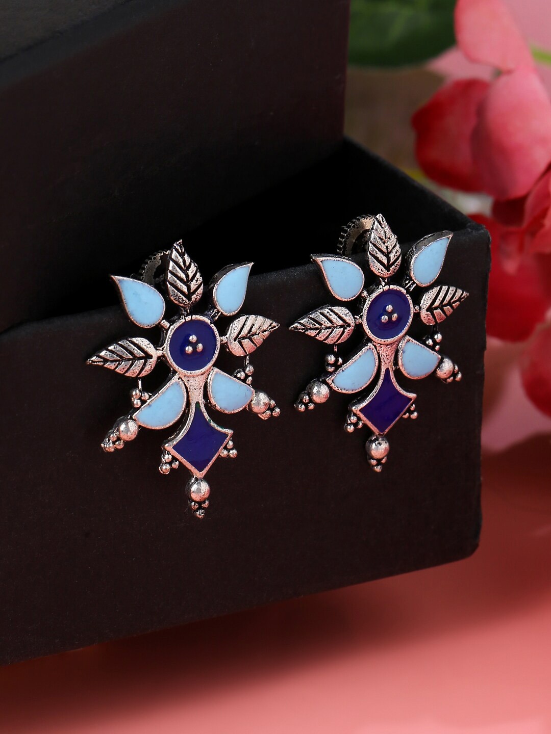 

VIRAASI Silver-Plated Floral Studs Earrings