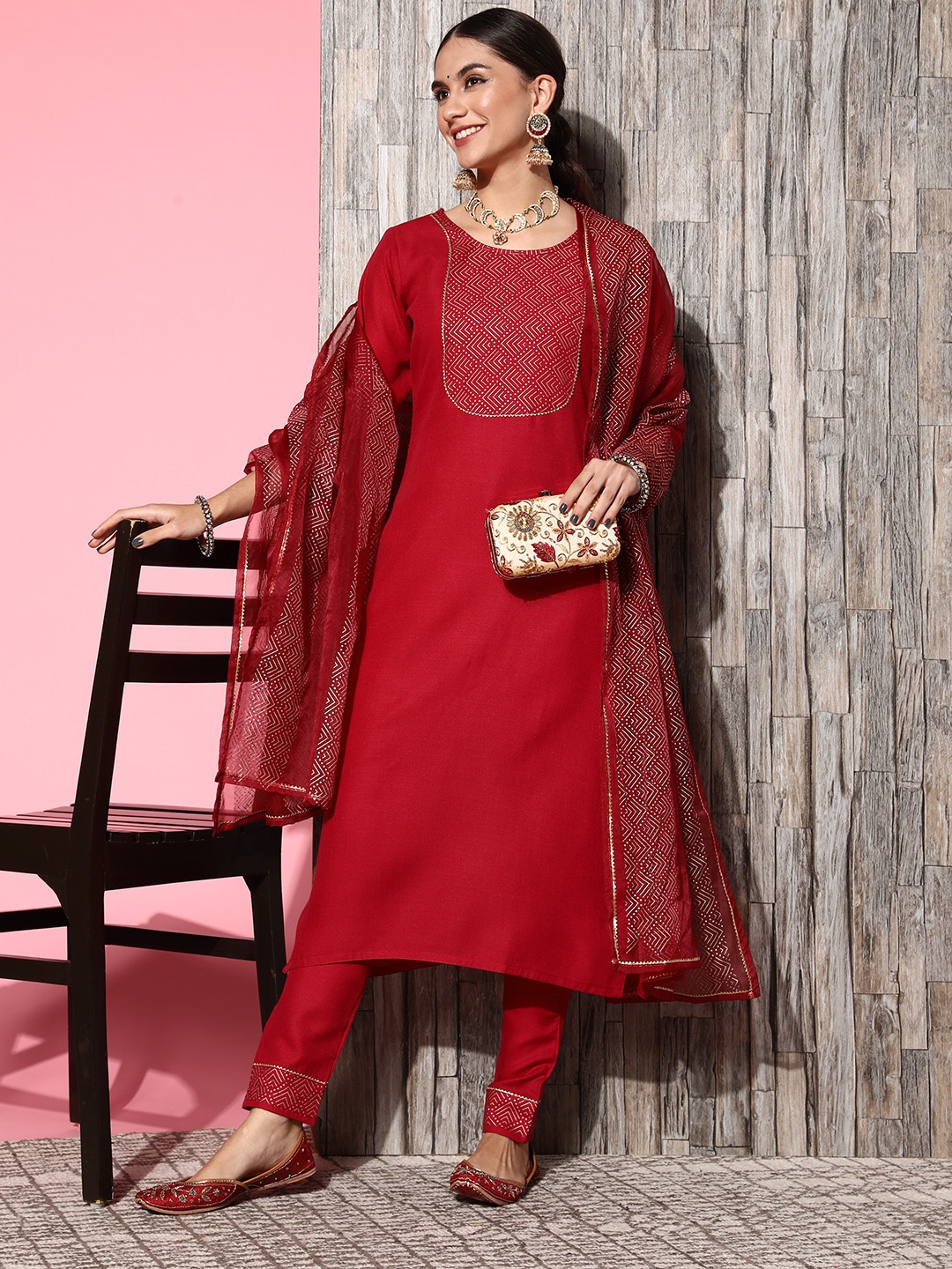 

SheWill Women Ethnic Motifs Cotton Blend Print Mix Kurta Set, Maroon
