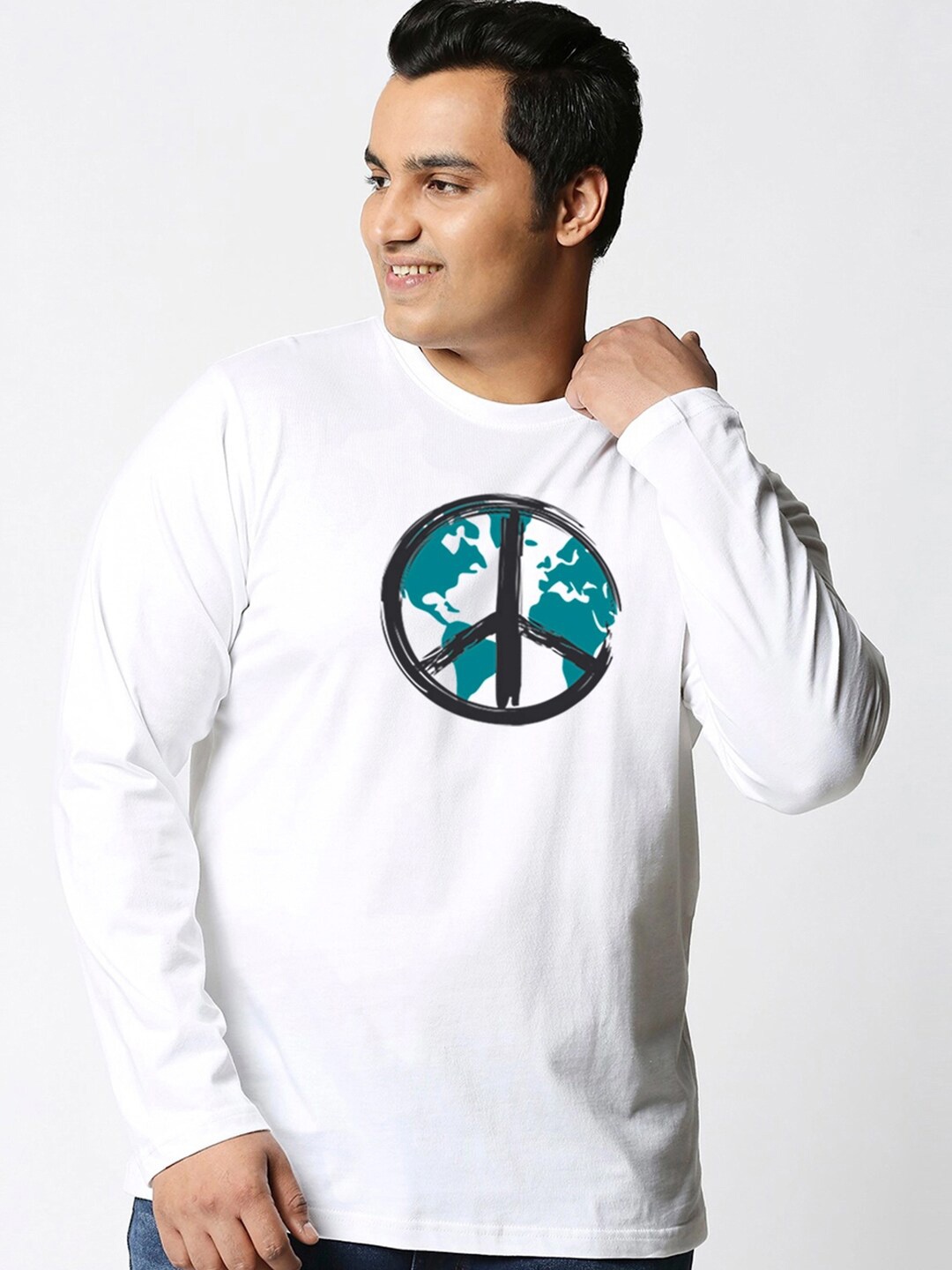 

Bewakoof Plus Men White Printed T-shirt