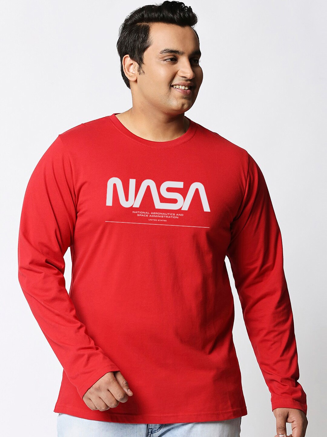 

Bewakoof Plus Men Red Typography Printed T-shirt