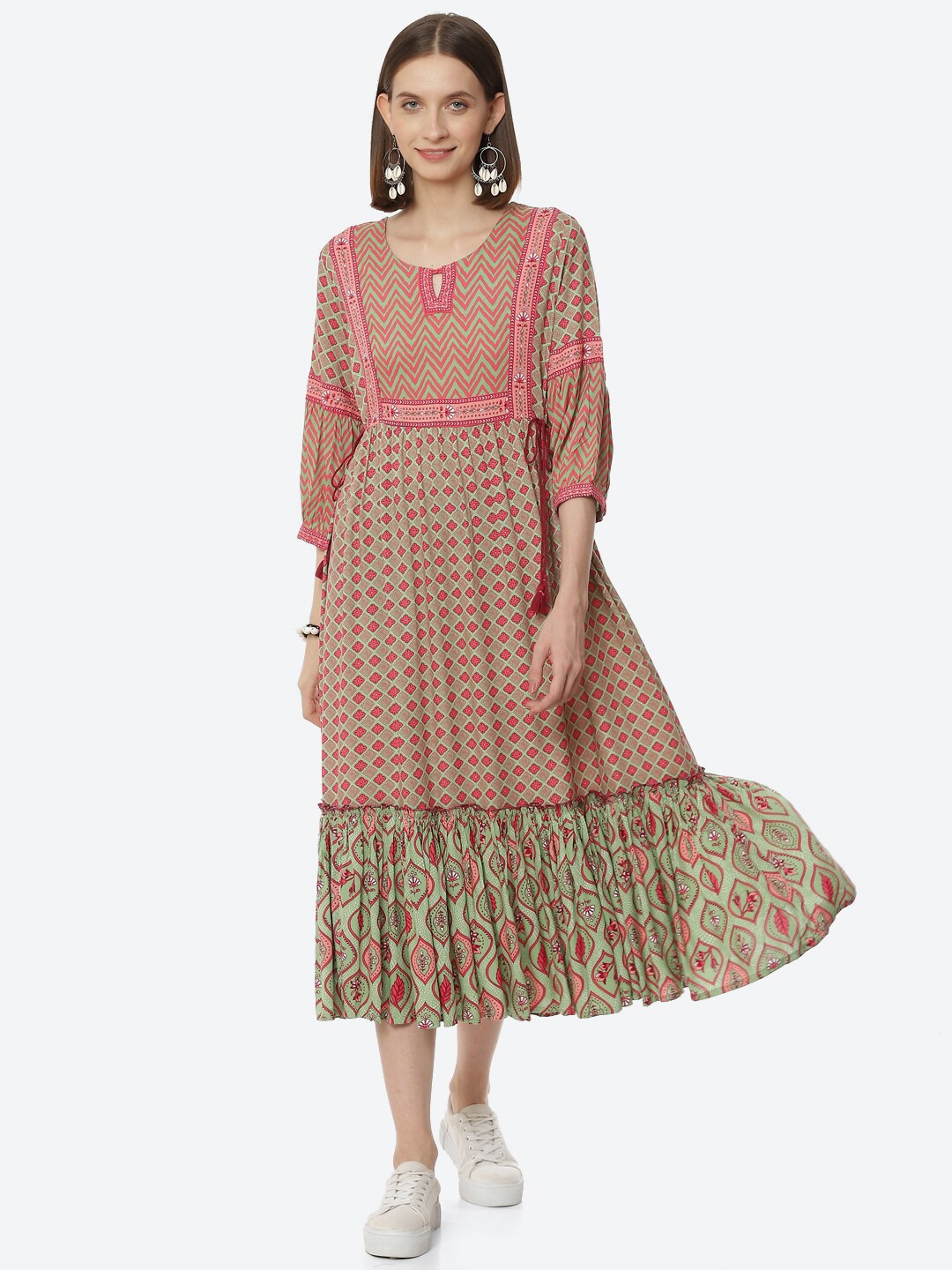 

Rangriti Women Green & Pink Keyhole Neck A-Line Midi Dress