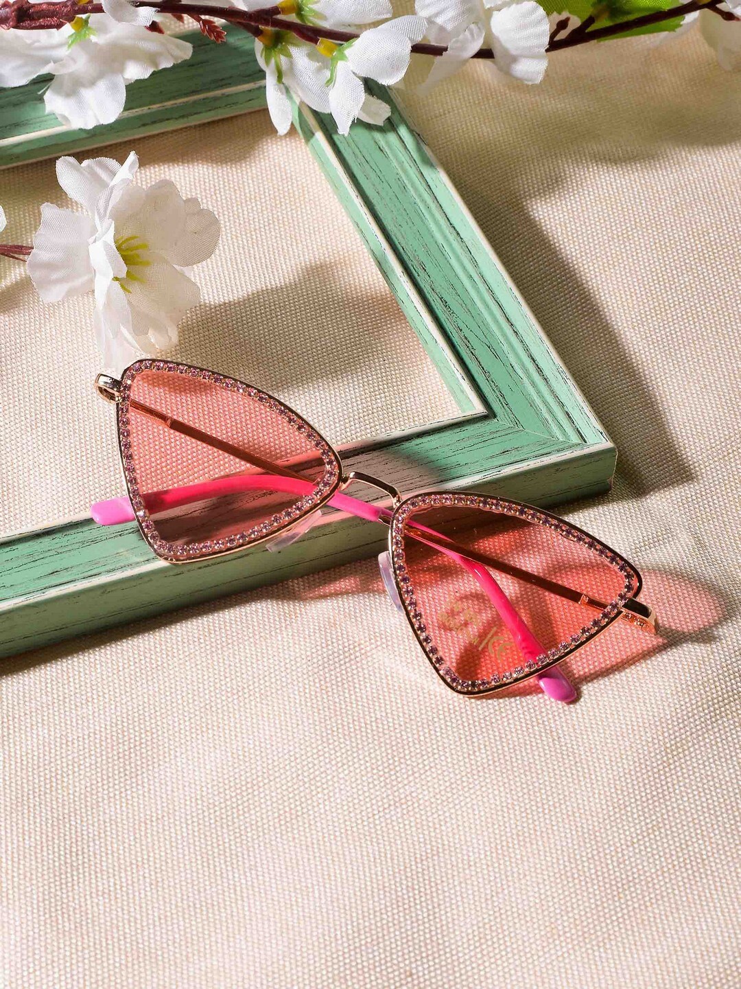 

POPLINS Kids Lens & Gold-Toned Other Sunglasses with UV Protected Lens, Pink