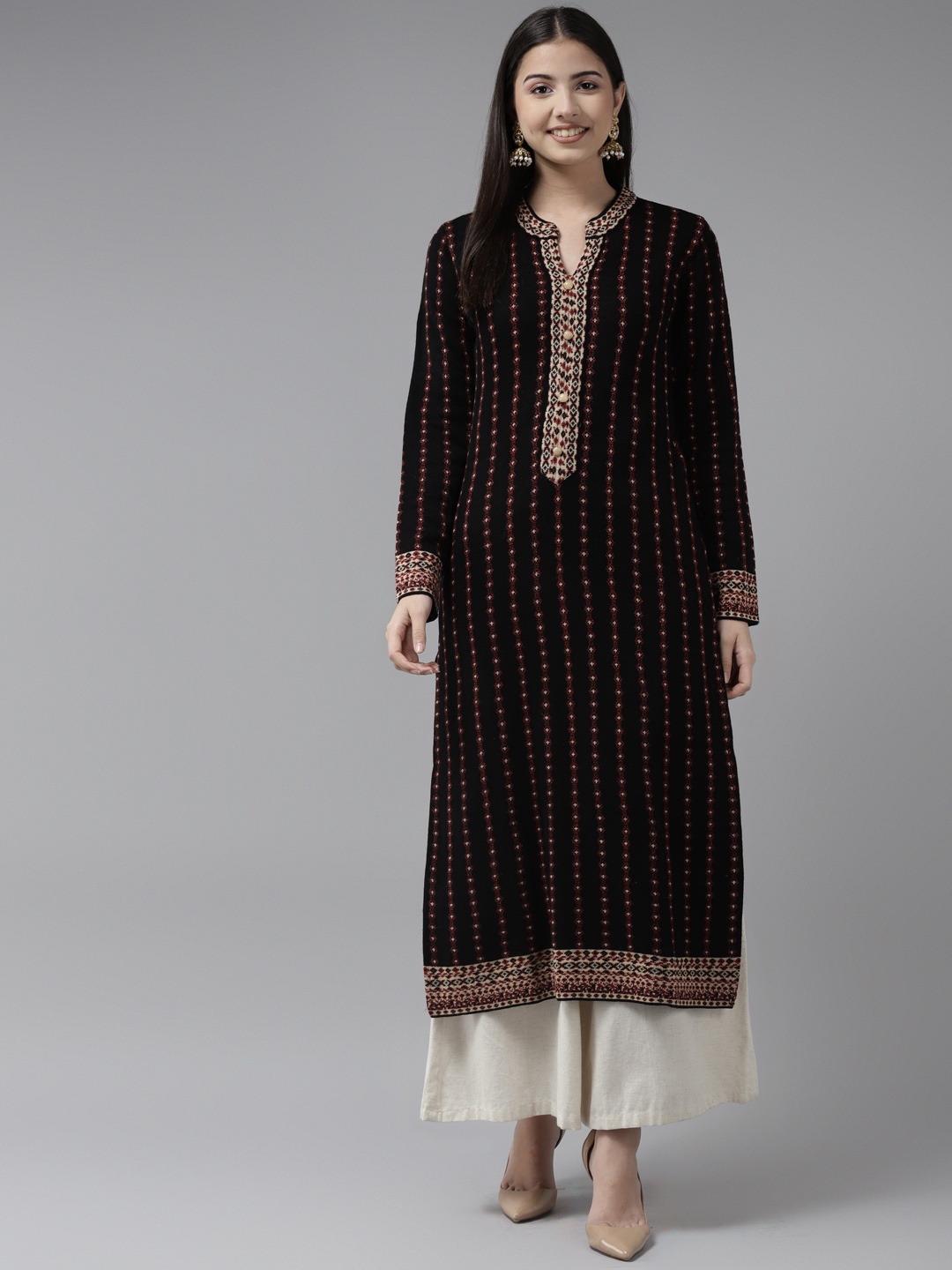 

Cayman Women Black & Maroon Knitted Woollen Kurta