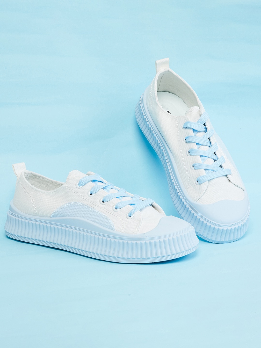 

max Women Blue Colourblocked Sneakers