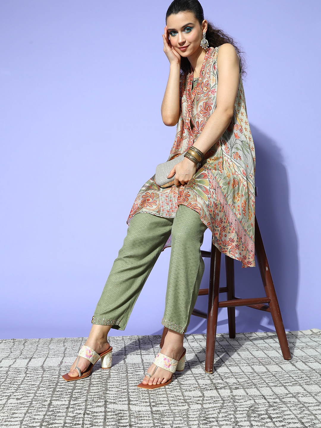 

ZOLA Green Regular Sequinned Top With Trousers & Jacket