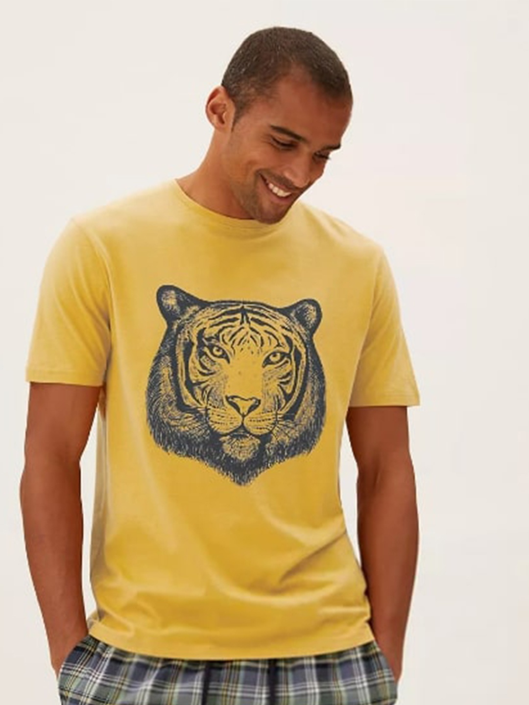 

Marks & Spencer Men Gold-Toned Printed Pure Cotton T-shirt