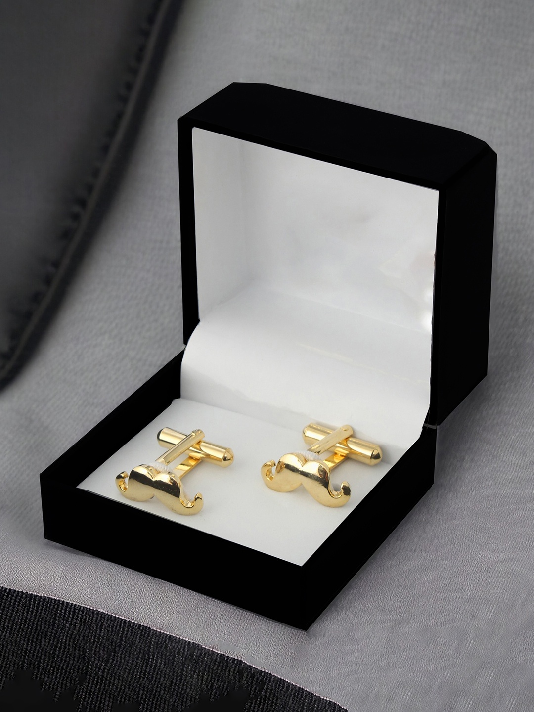 

LUCKY JEWELLERY Gold Plated Quirky Cufflink