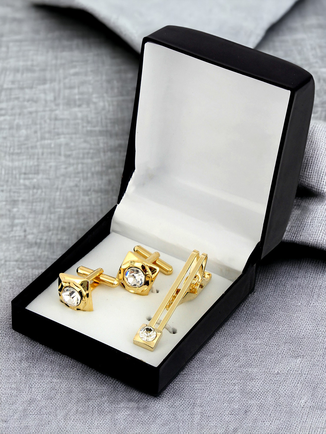 

LUCKY JEWELLERY White Gold Plated Geometric Cufflink