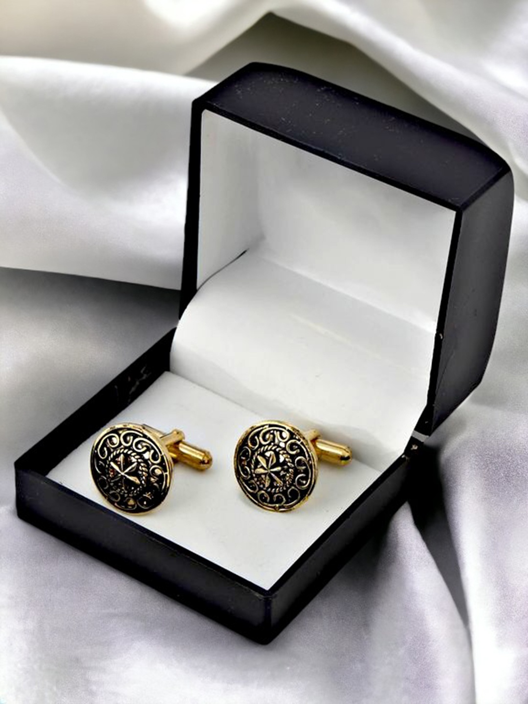 

LUCKY JEWELLERY Black Gold Plated Geometric Cufflink