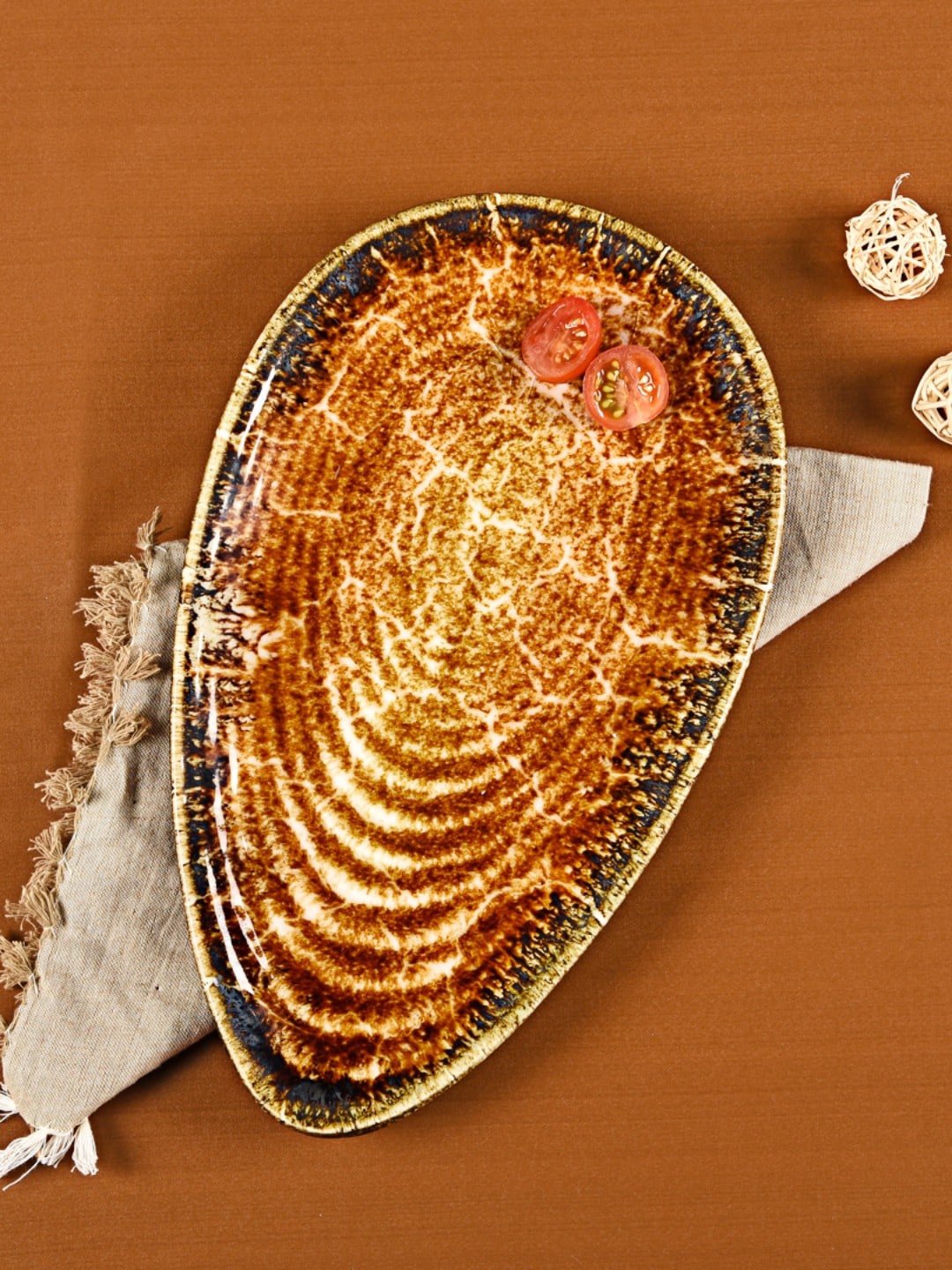 

The 7 DeKor Brown Textured Oval Ceramic Platter