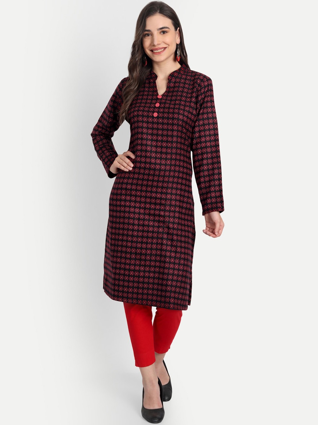 

Alavya Women Black Checked Woolen Kurta