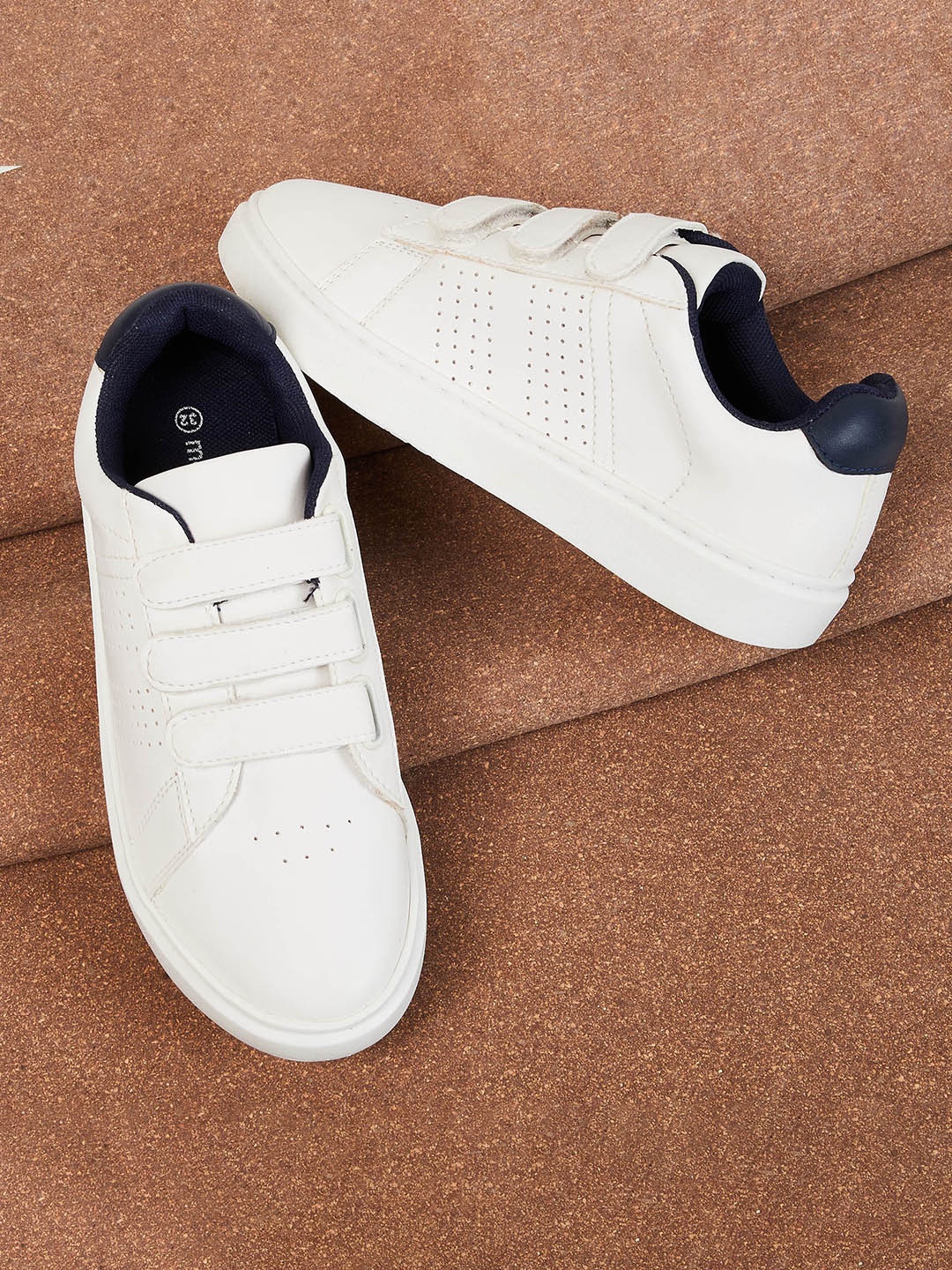 

max Boys Perforations PU Sneakers, White