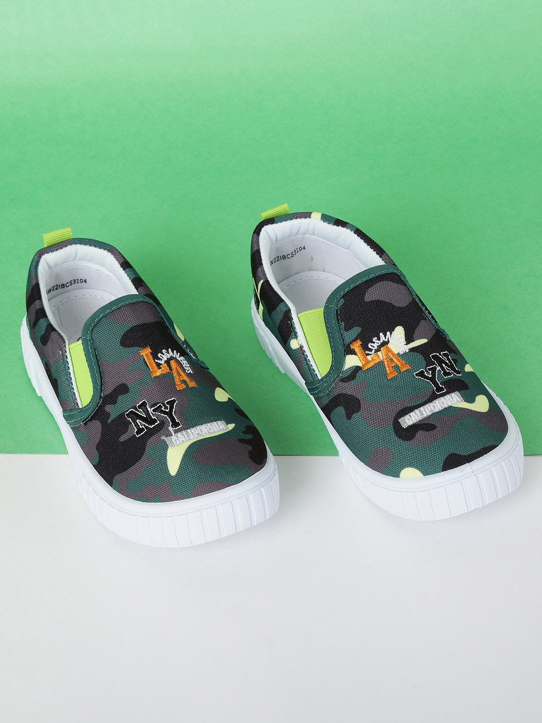 

max Boys Olive Green Printed Slip-On Sneakers