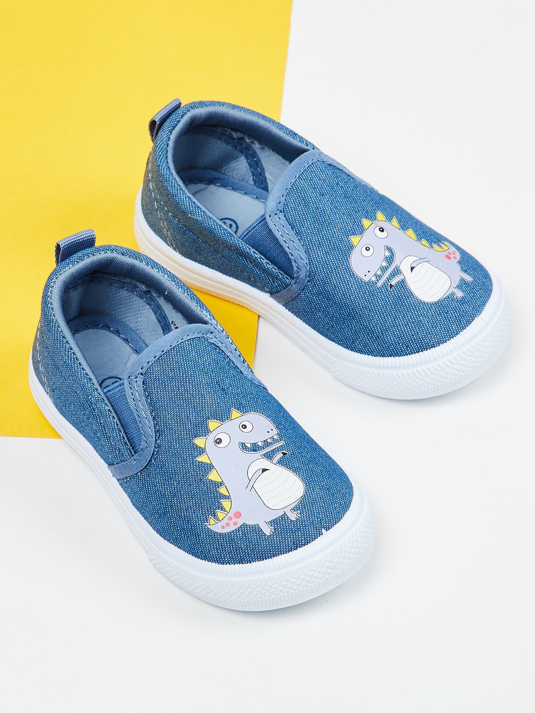 

max Boys Blue Woven Design Slip-On Sneakers