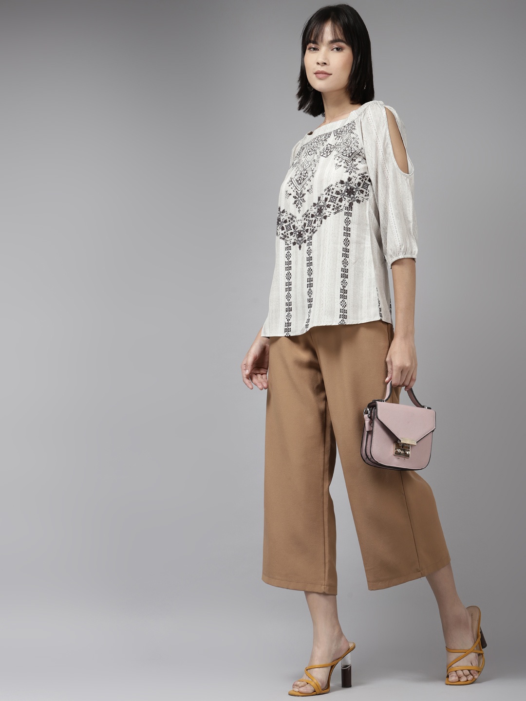 

Aarika Grey & Black Print Cold-Shoulder Sleeves Georgette Top