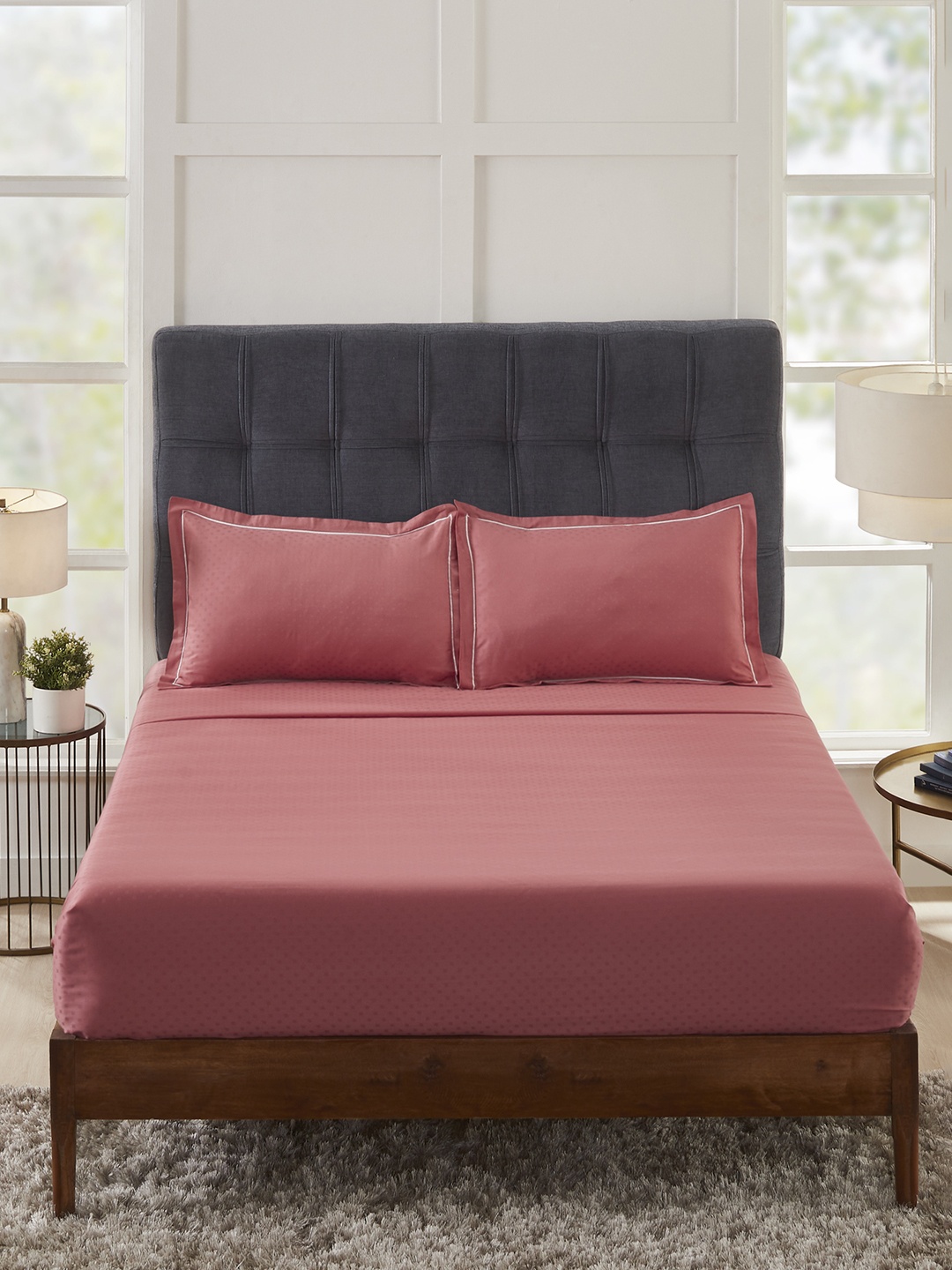 

MYTRIDENT Geometric 300 TC King Cotton Bedsheet with 2 Pillow Covers, Pink