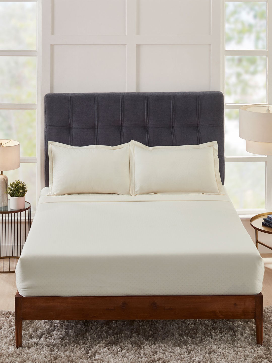 

MYTRIDENT Geometric 300 TC Cotton King Bedsheet with 2 Pillow Covers, Off white