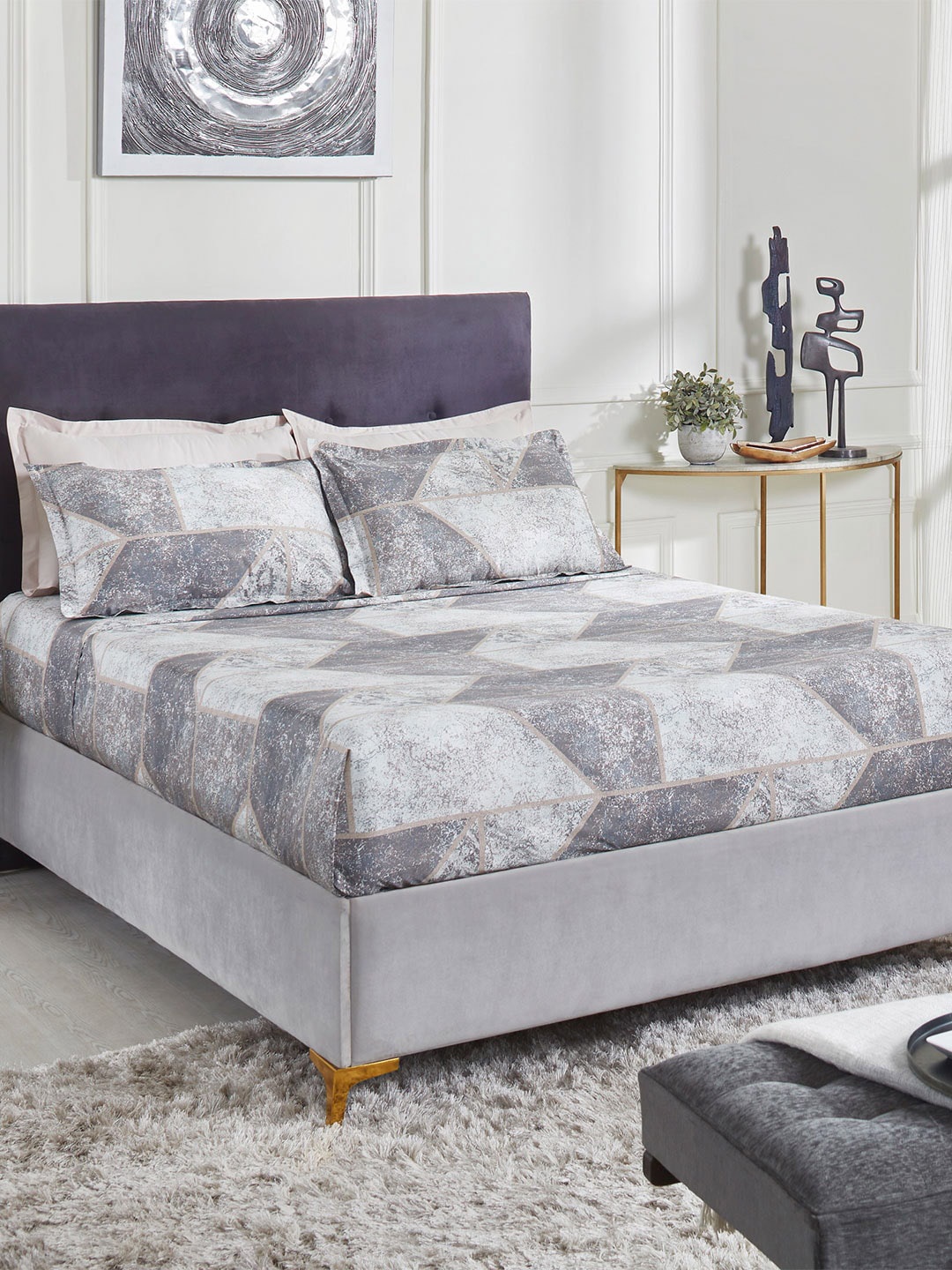 

Trident Nectarsoft Geometric 400 TC Pure Cotton Luxury King Bedsheet with 4 Pillow Covers, Grey