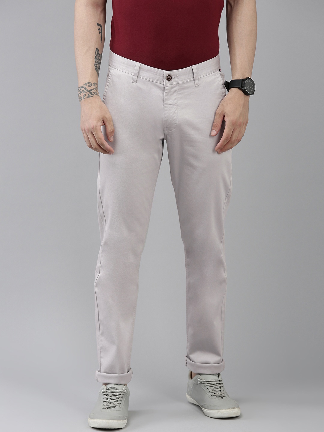 

Van Heusen Sport Men Solid Slim Fit Mid-Rise Trousers, Grey