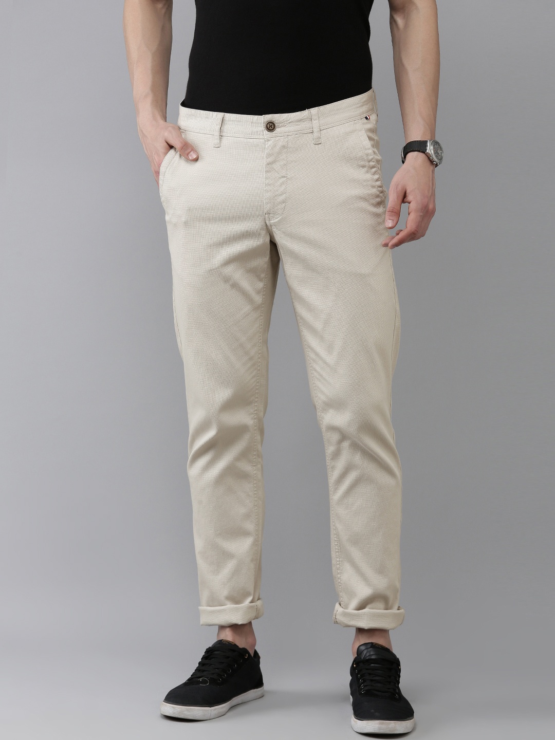 

Van Heusen Sport Men Self Design Textured Slim Fit Regular Trousers, Grey