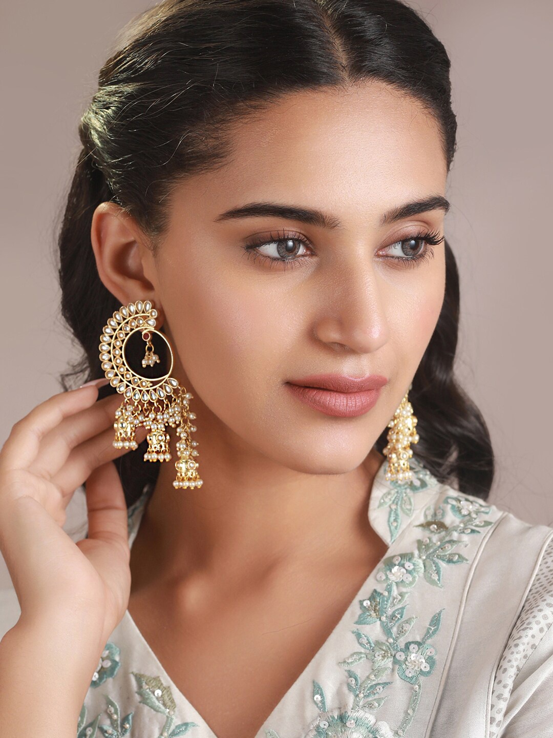 

Priyaasi Contemporary White & Gold-PlatedDrop Earrings