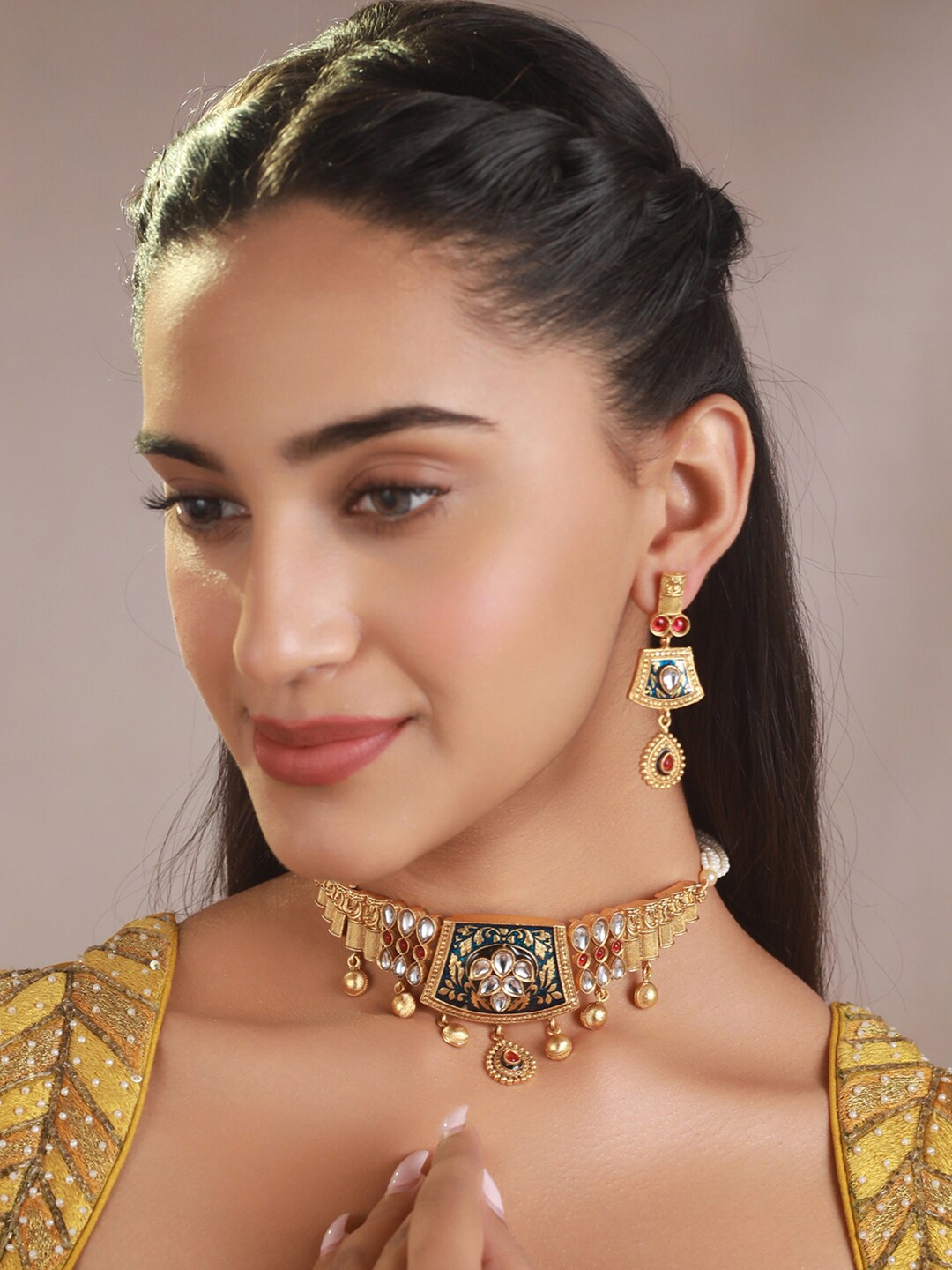 

Priyaasi Gold-Plated & Red Kundan-Studded Jewellery Set