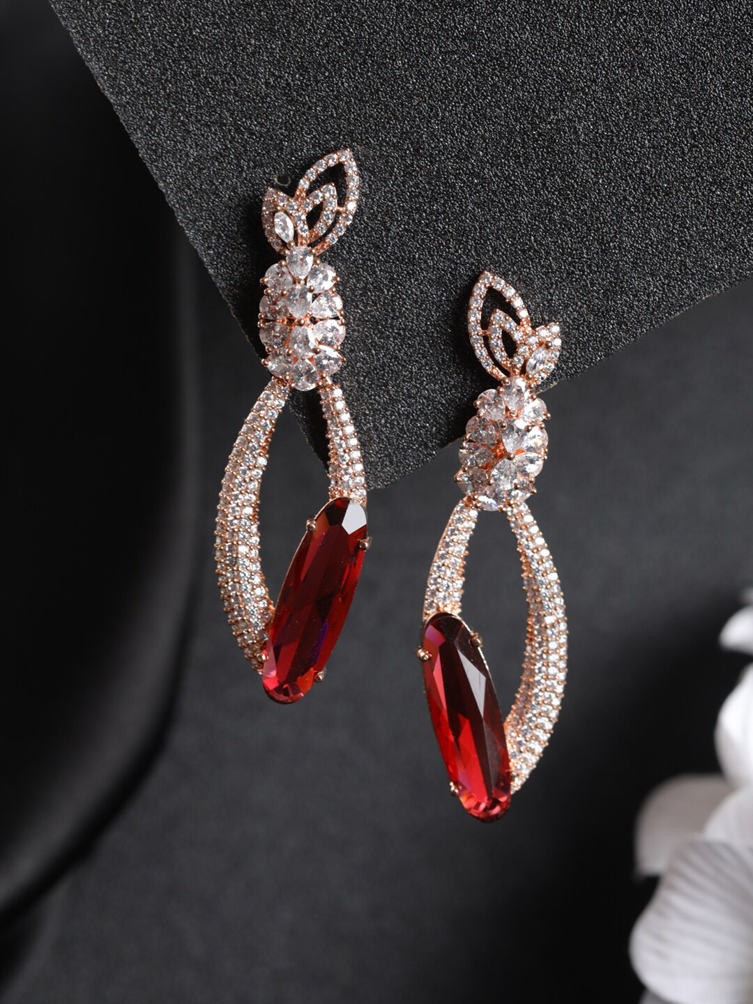 

Priyaasi Red Rose Gold-Plated Leaf Shaped Drop Earrings