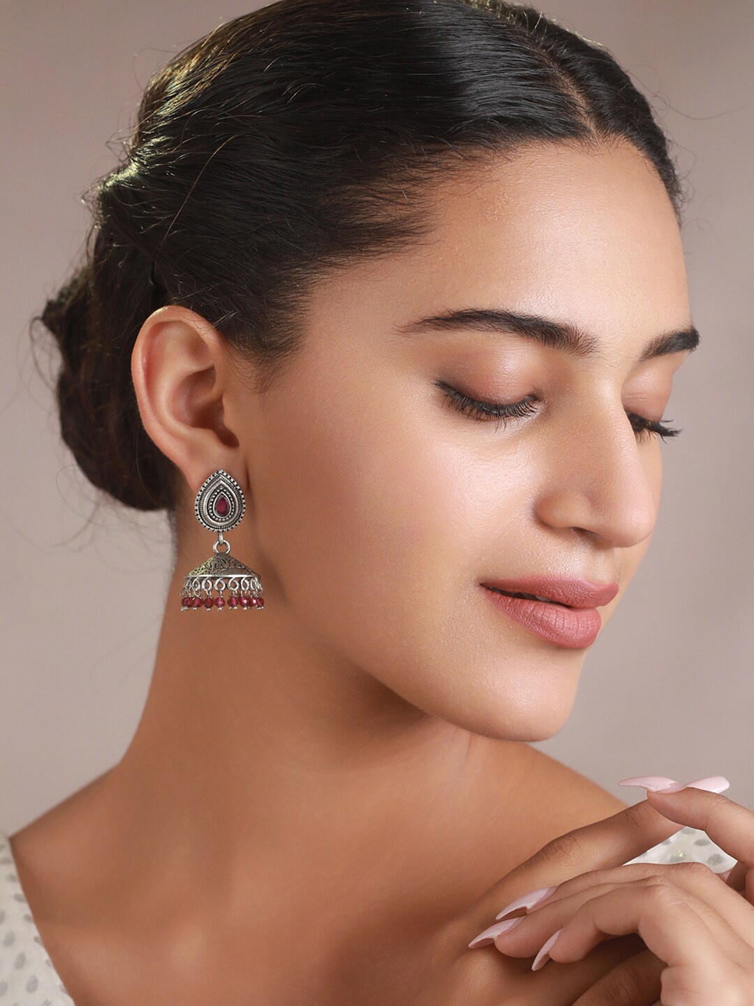

Priyaasi Red Silver-Plated Dome Shaped Jhumkas Earrings