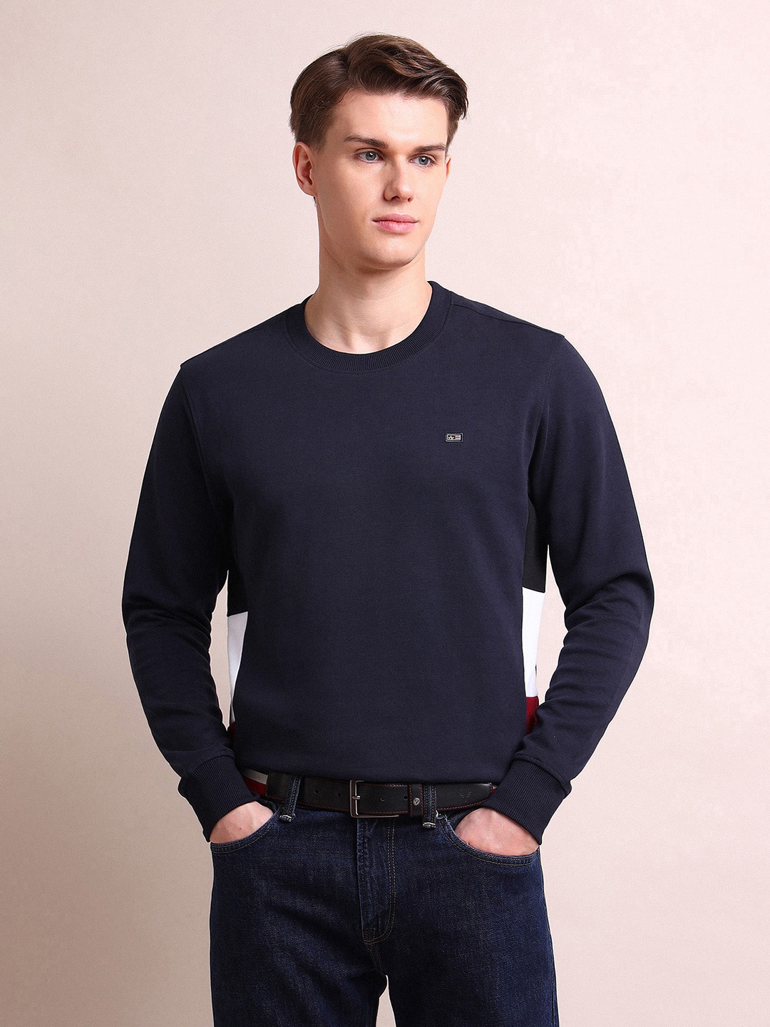 

Arrow Sport Men Navy Blue Colourblocked Cotton Sweatshirt