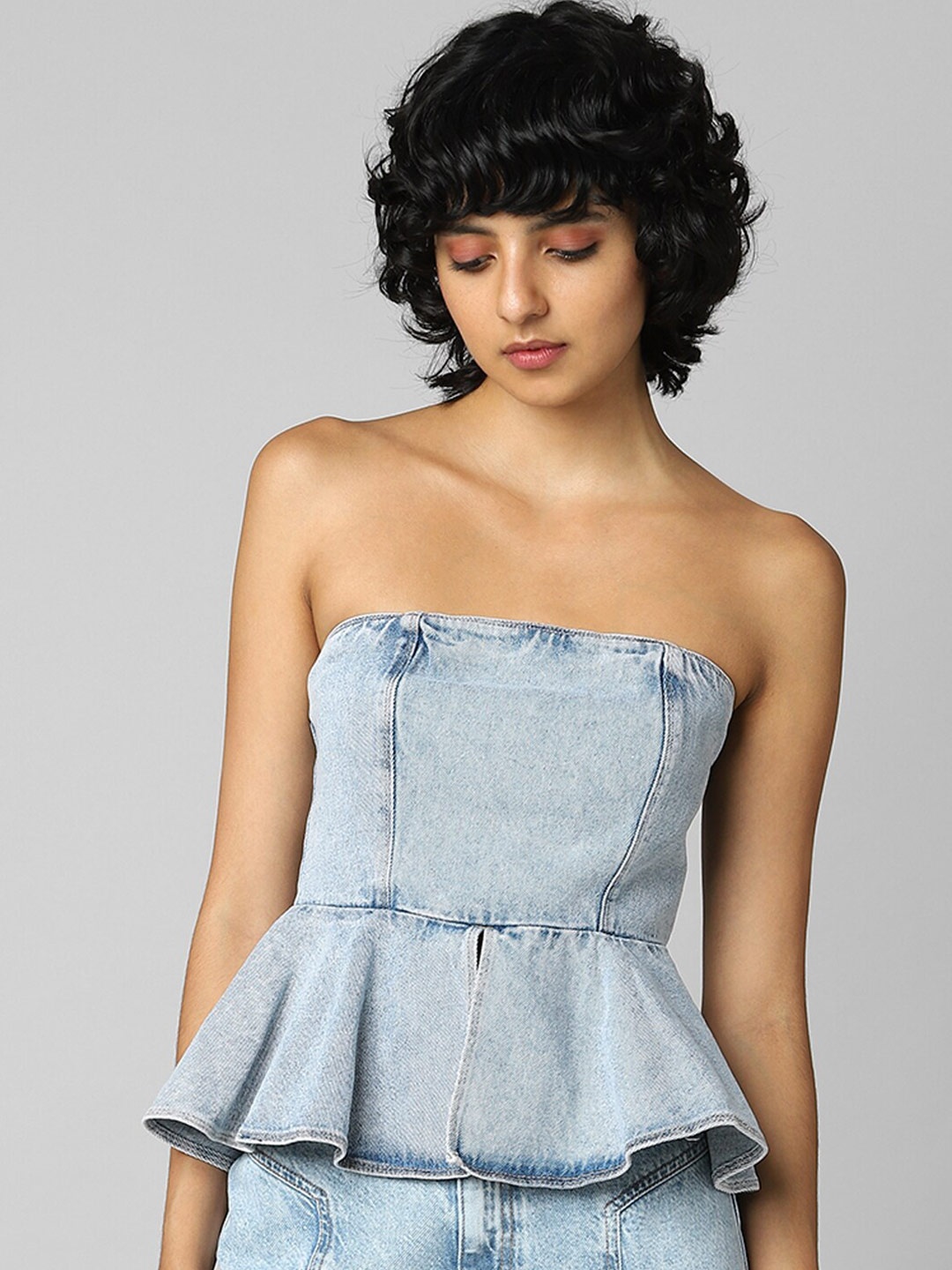 

ONLY Women Washed Strapless Denim Peplum Top, Blue