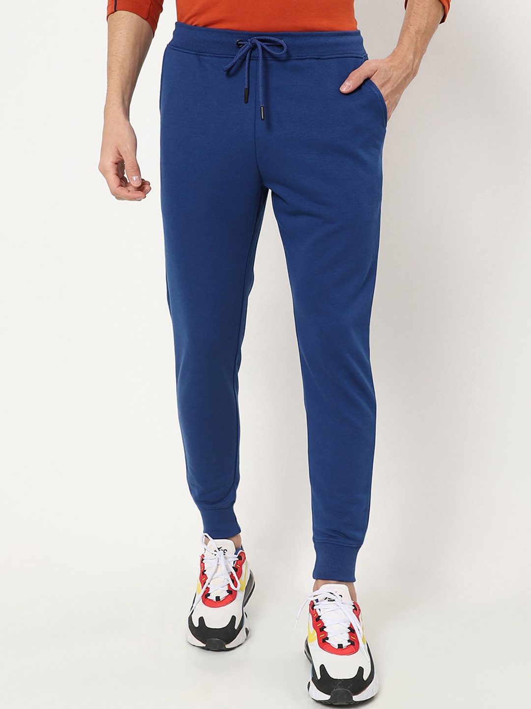 

Bewakoof Men Blue Solid Cotton Jogger