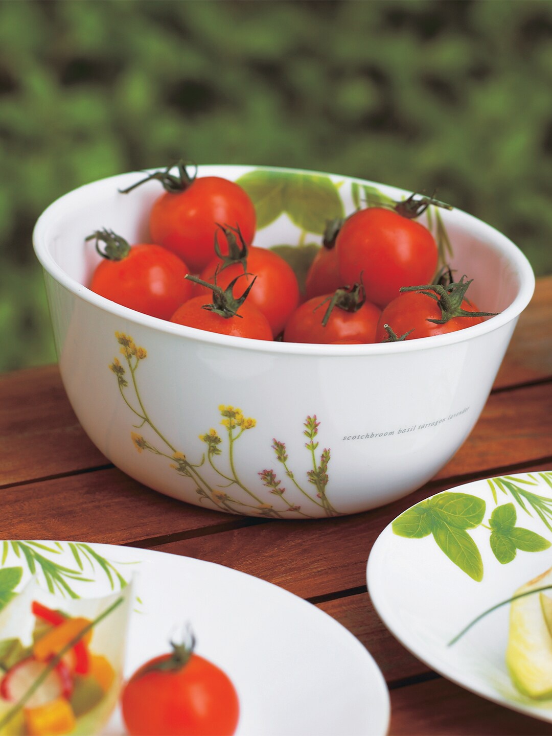 

Corelle Set Of 4 Floral Printed Glossy Bowls 325 ML, White