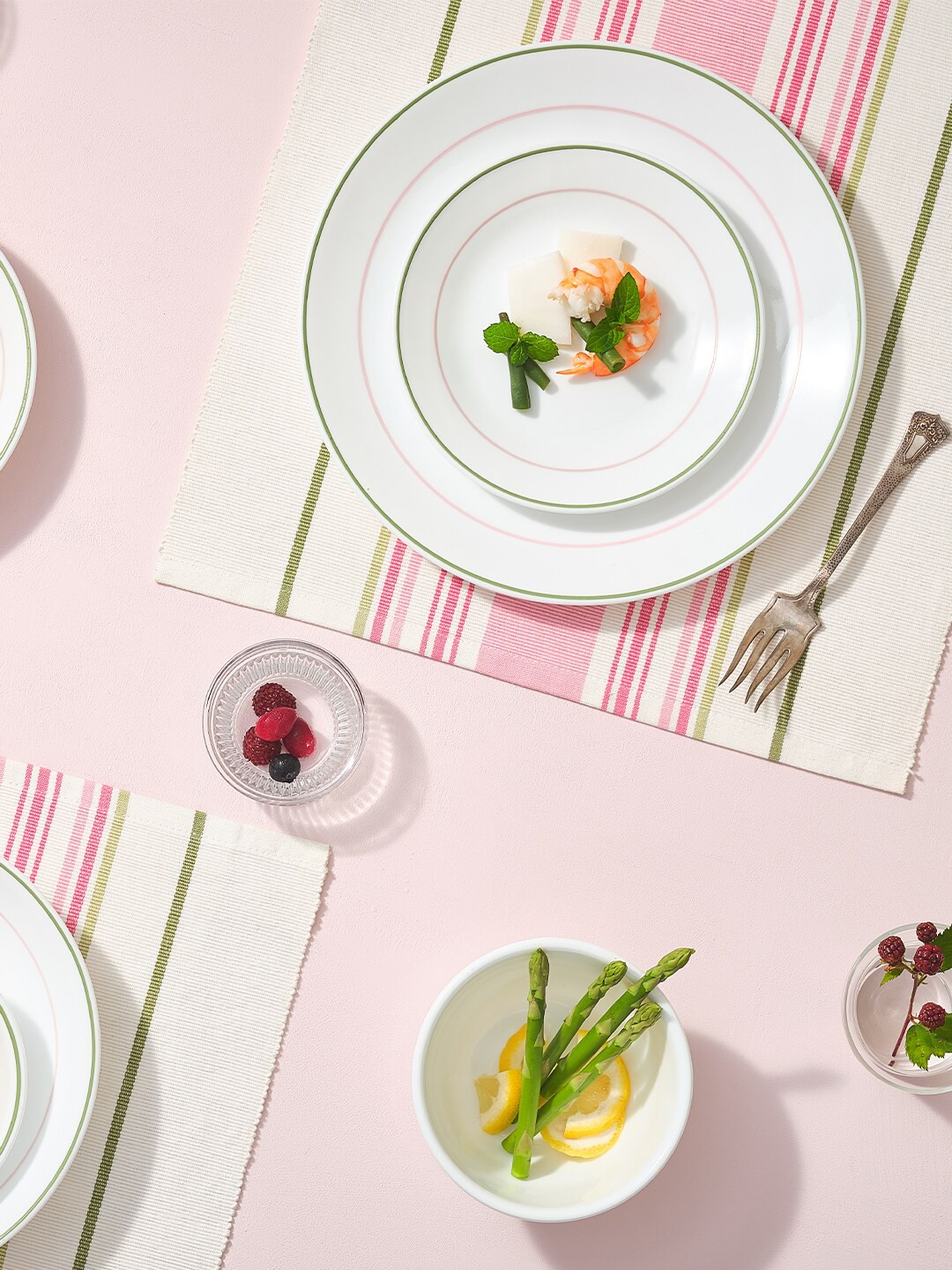 

Corelle Set Of 6 Geometric Printed Glossy Plates, White