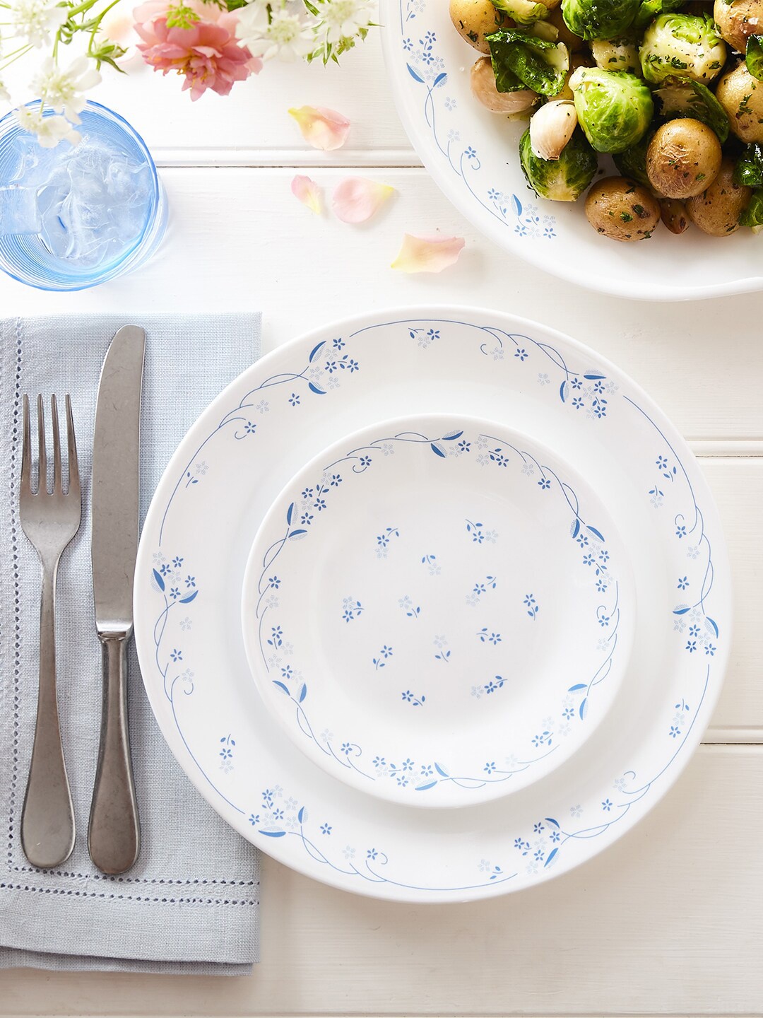 

Corelle Set Of 6 Dishwasher And Microwave Safe Floral Printed Glossy Plates, White