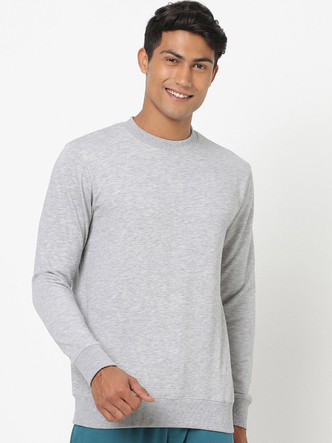 

Bewakoof Men Grey Melange Sweatshirt