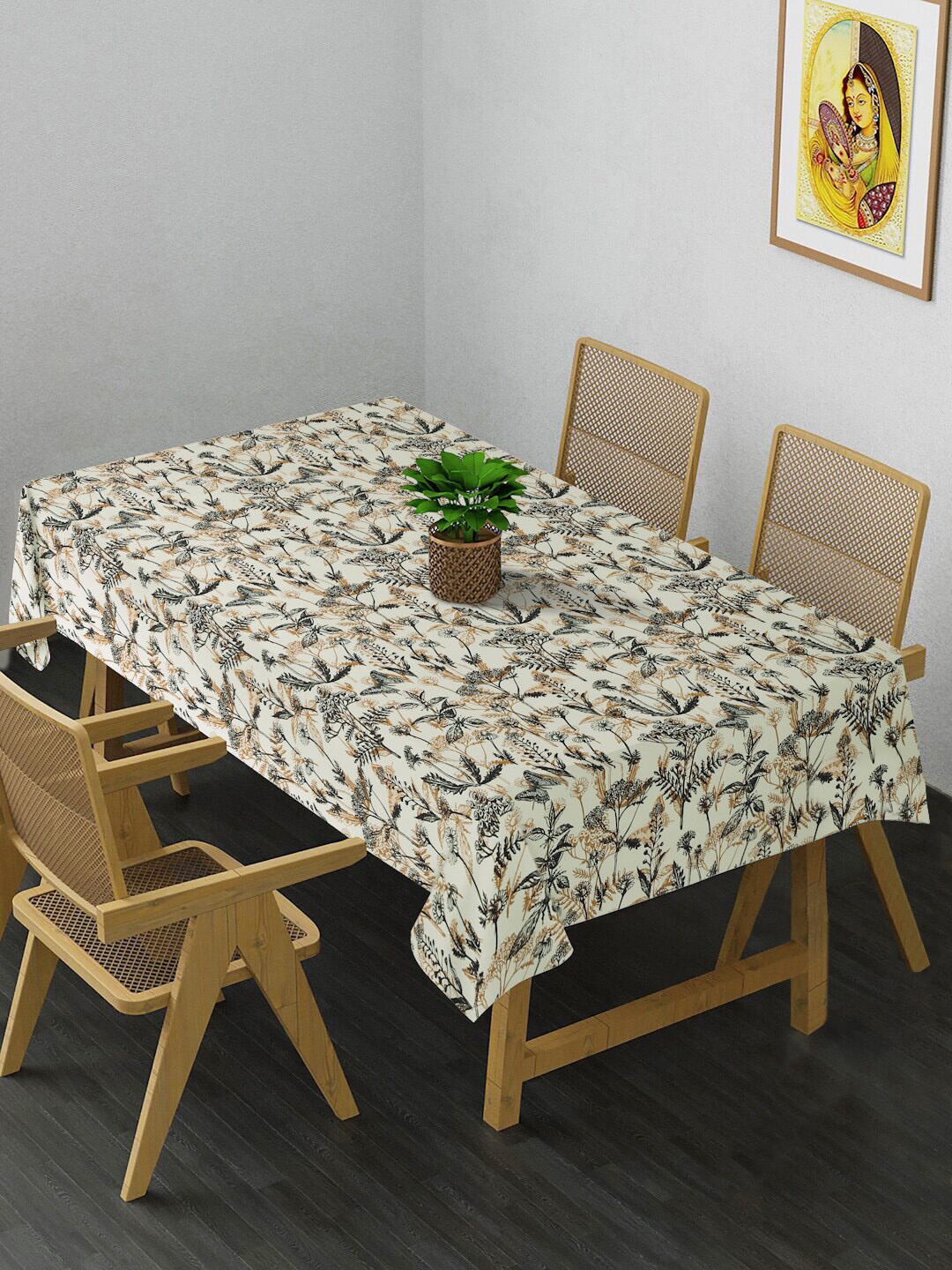 HOSTA HOMES White Printed 4-Seater Table Covers