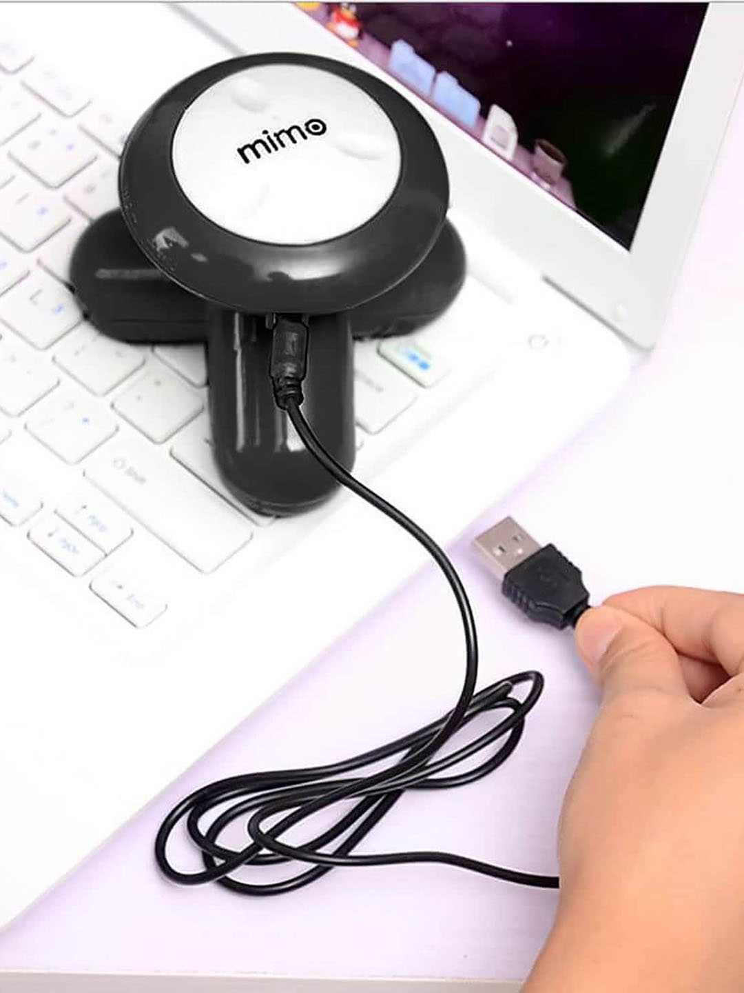 

ZURU BUNCH Mini Vibration Full Body Battery Powered Massager, Black