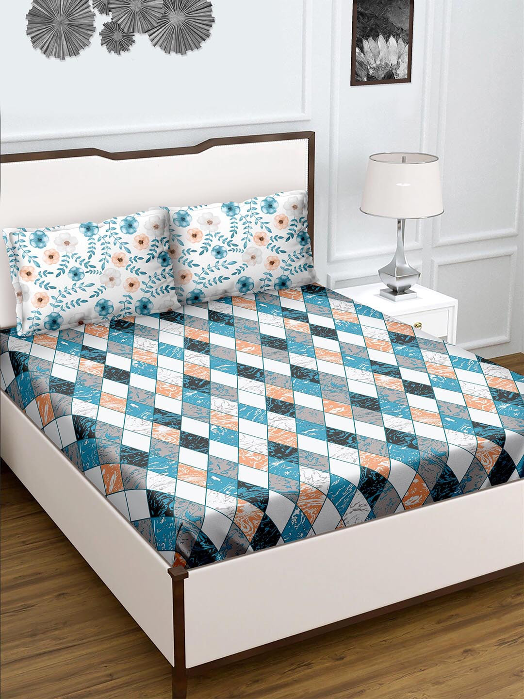 

BELLA CASA Blue & White Geometric 180 TC Queen Bedsheet with 2 Pillow Covers