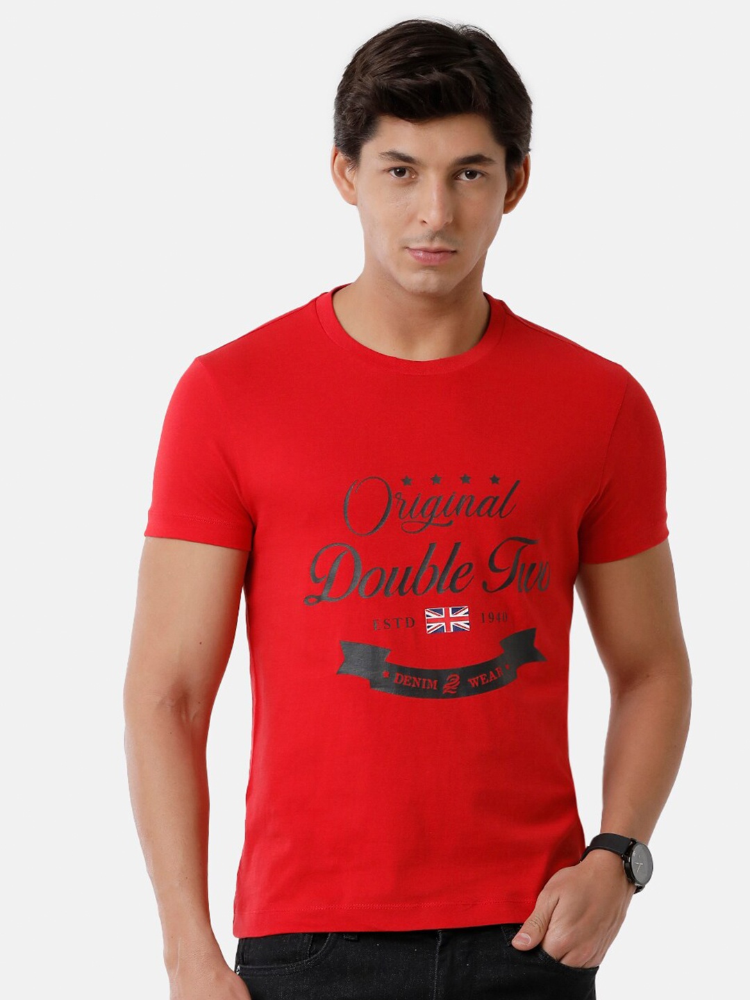 

Double Two Men Red Typography Printed Slim Fit T-shirt