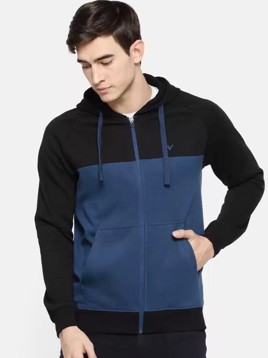 

Wildcraft Men Navy Blue Colourblocked Hooded Sweatshirt