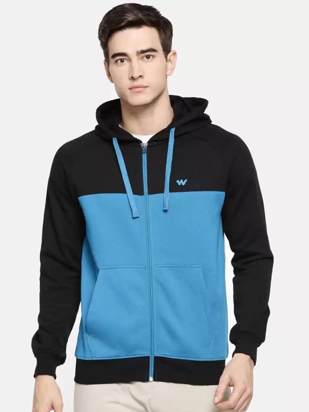 

Wildcraft Men Black Colourblocked Hooded Fleece Sweatshirt
