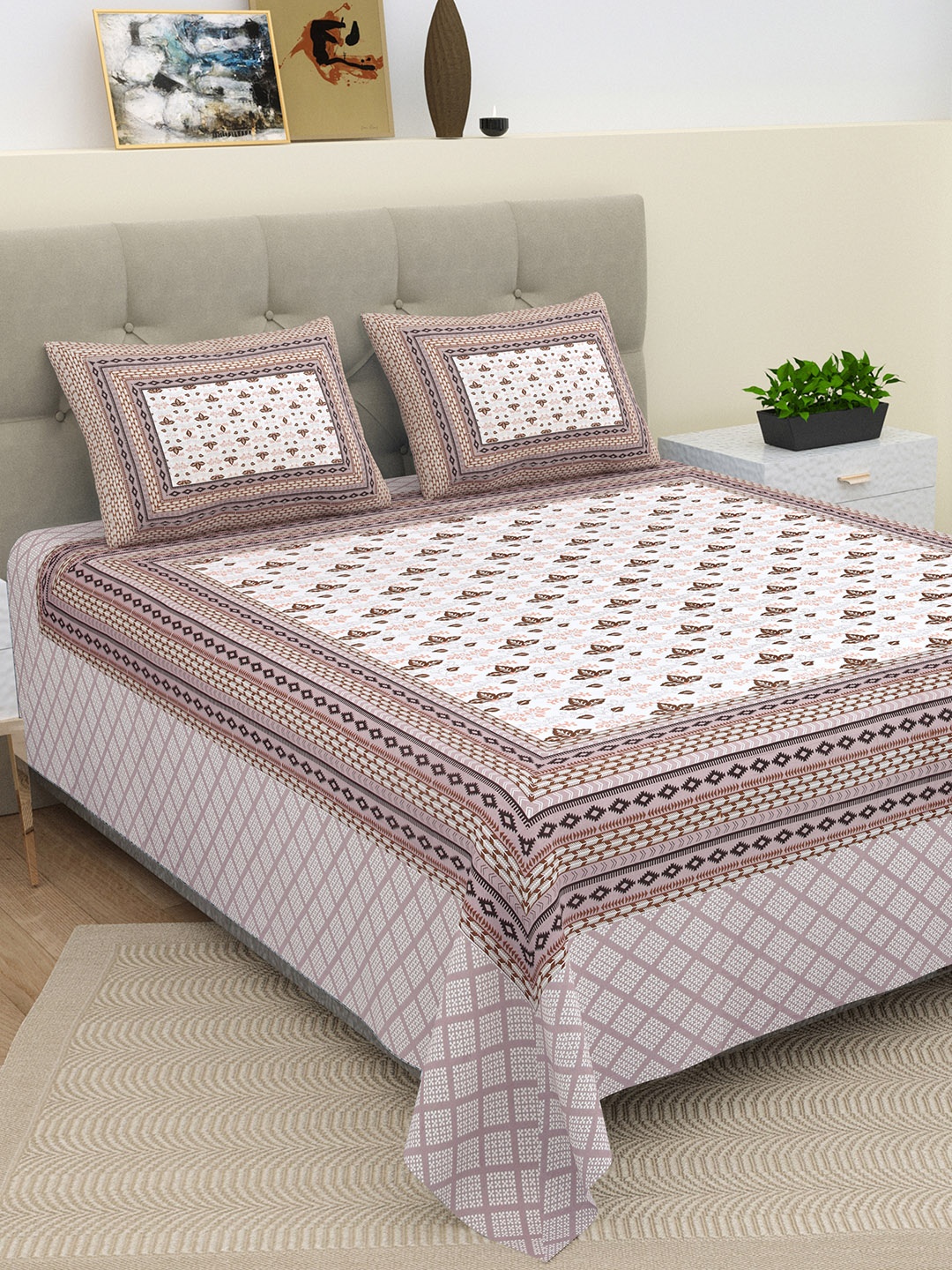 

BELLA CASA Off White & Brown Printed 210 TC Cotton King Bedsheet with 2 Pillow Covers