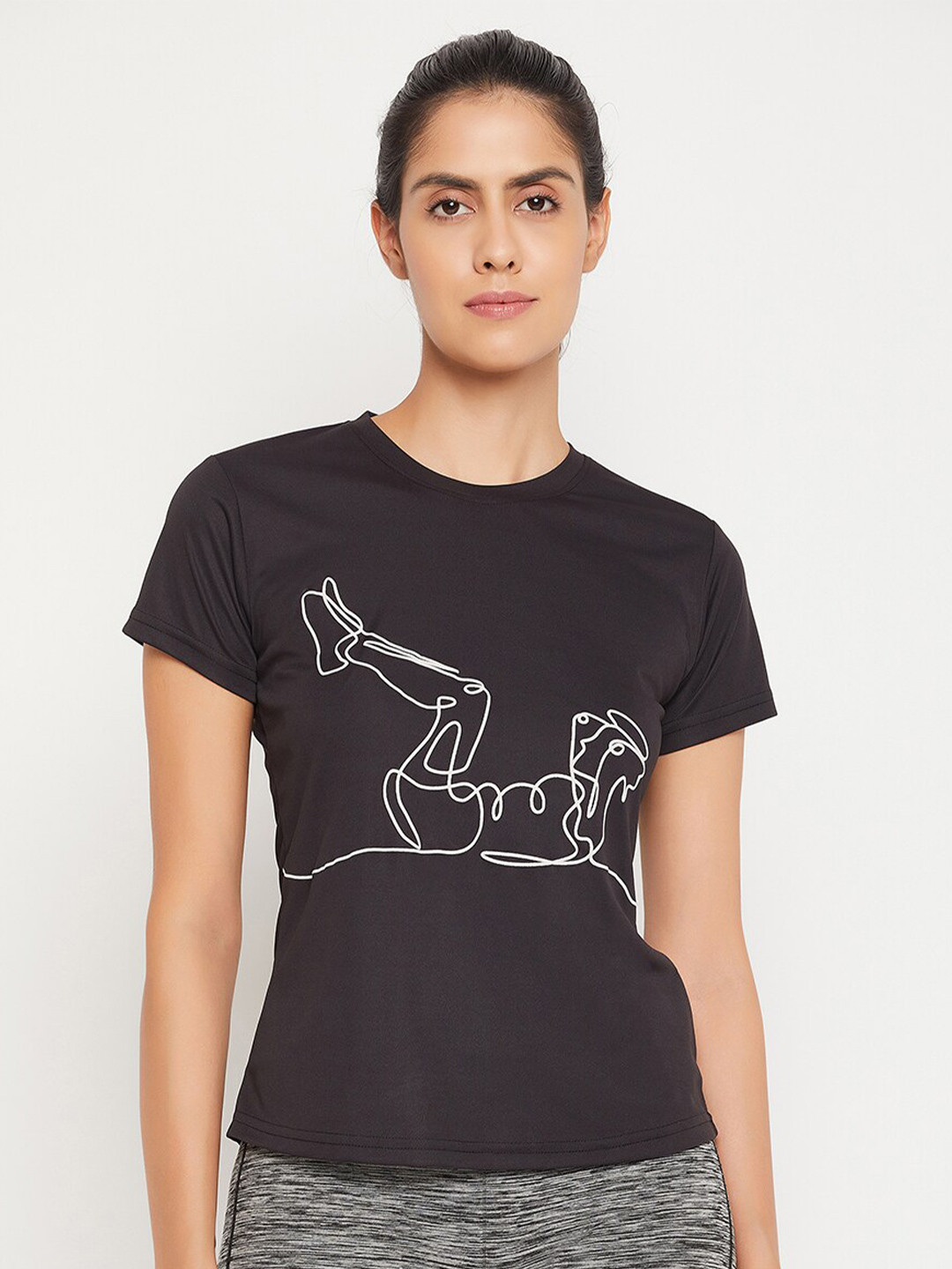 

Clovia Comfort Fit Line Art Print Active T-shirt, Black