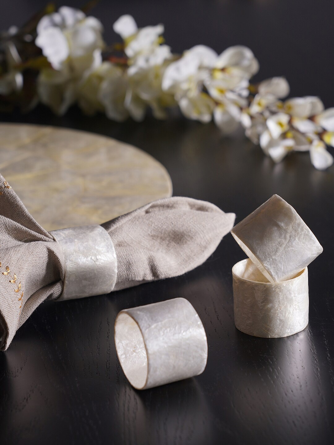 

Pure Home and Living Cream-Coloured Solid Table Napkins