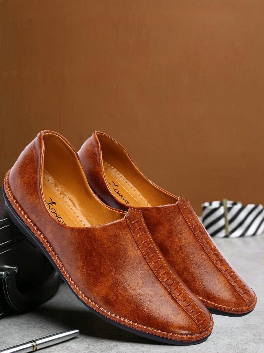 

Longwalk Men Loafers, Tan