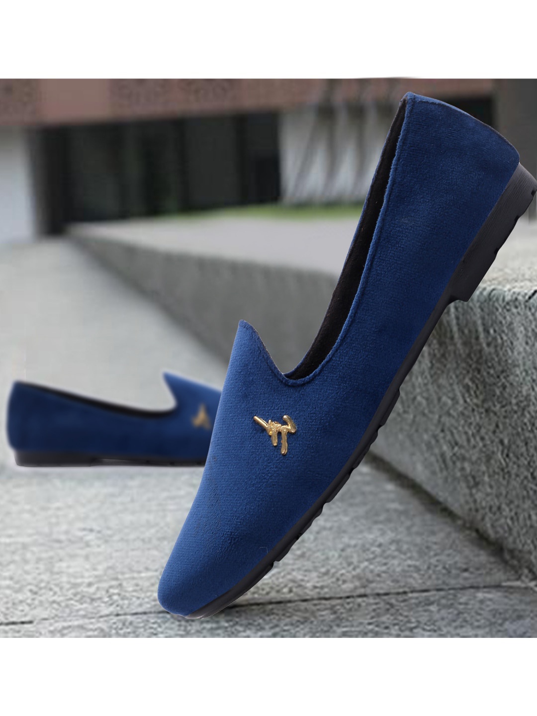 

Longwalk Men Blue Loafers