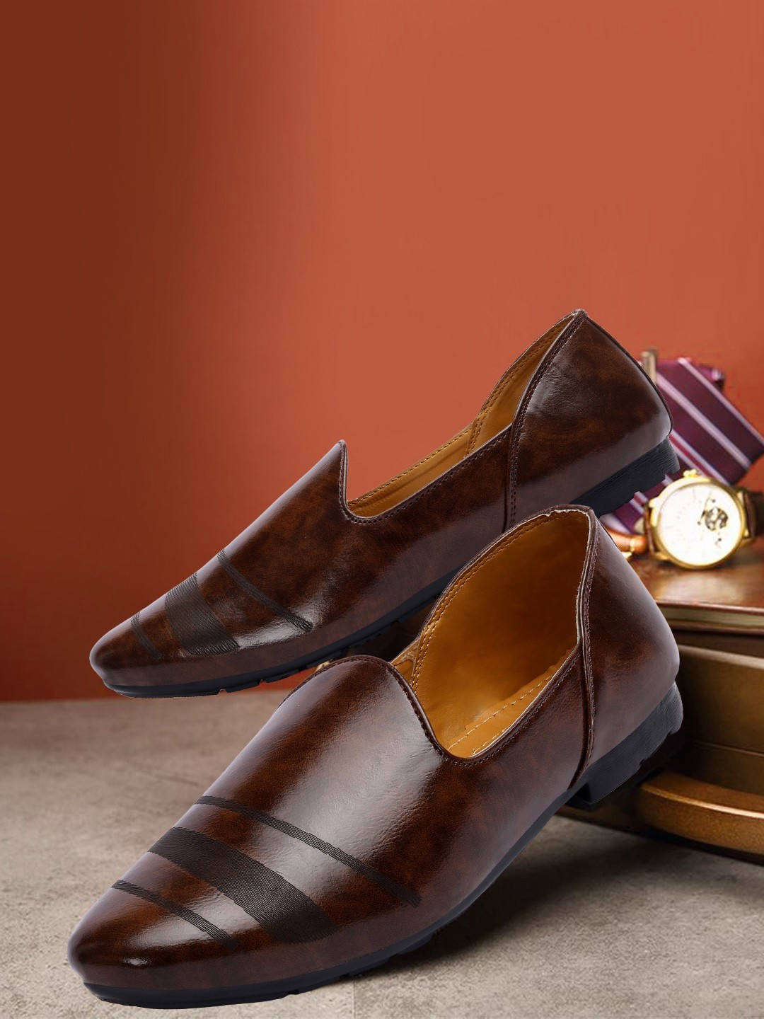 

Longwalk Men Brown Loafers
