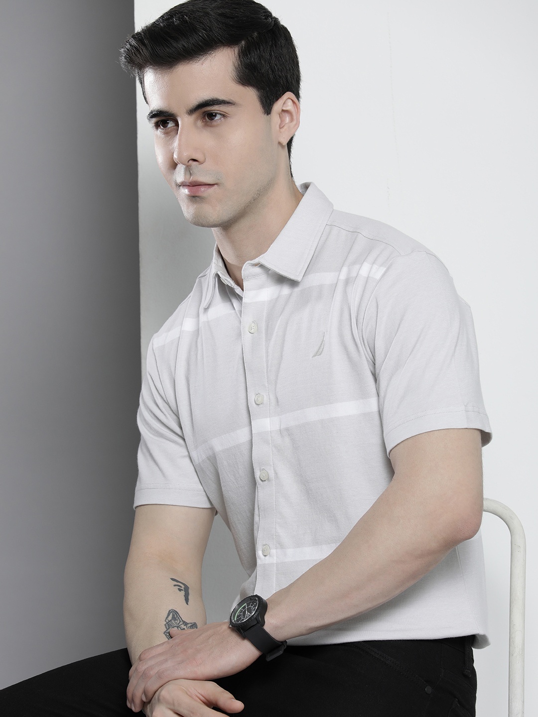 

Nautica Men Classic Regular fit Striped Casual Shirt, Grey